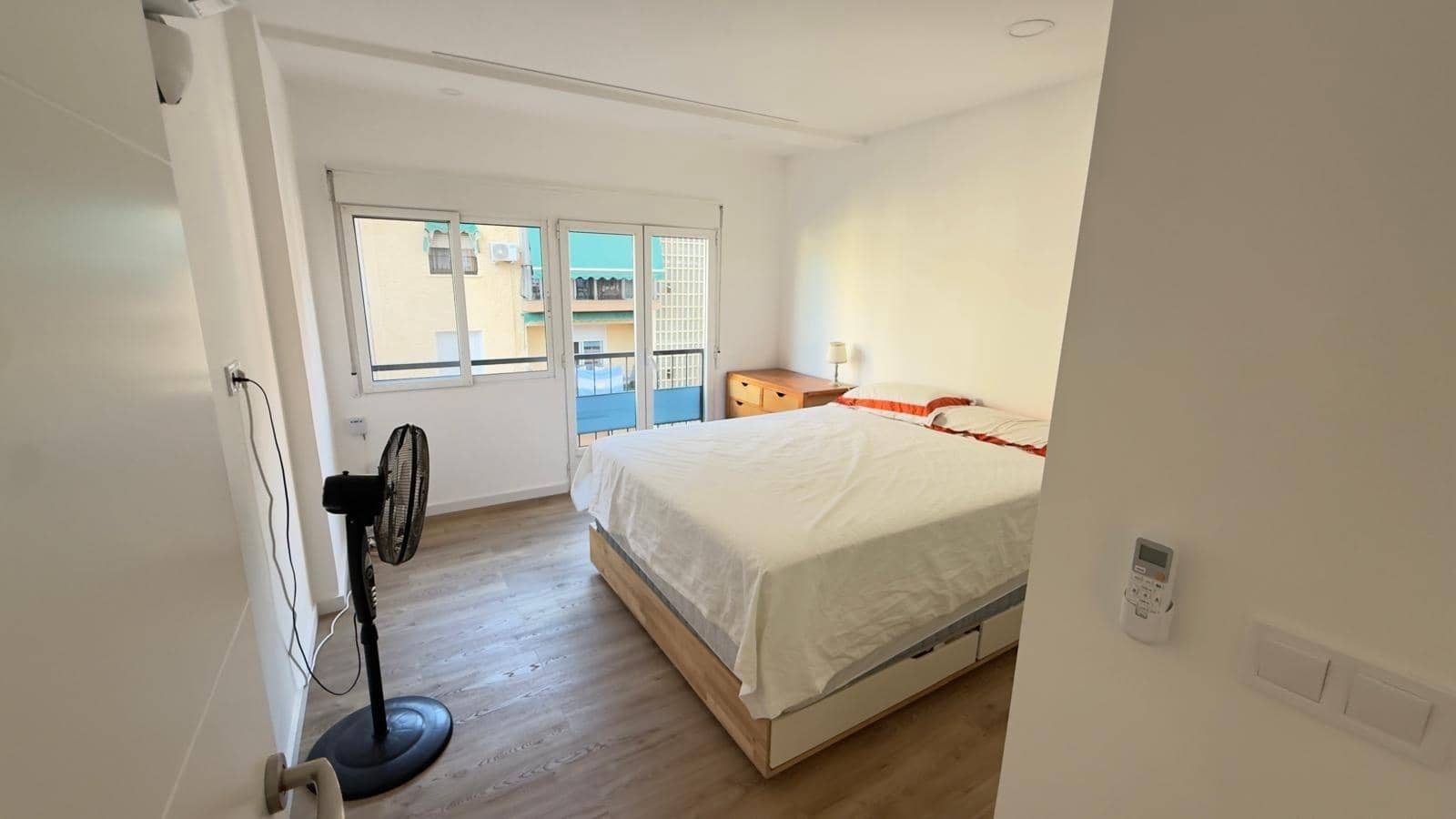 3 slaapkamer Appartement te huur in Alicante stad - € 1.500 (Ref: 10109799)