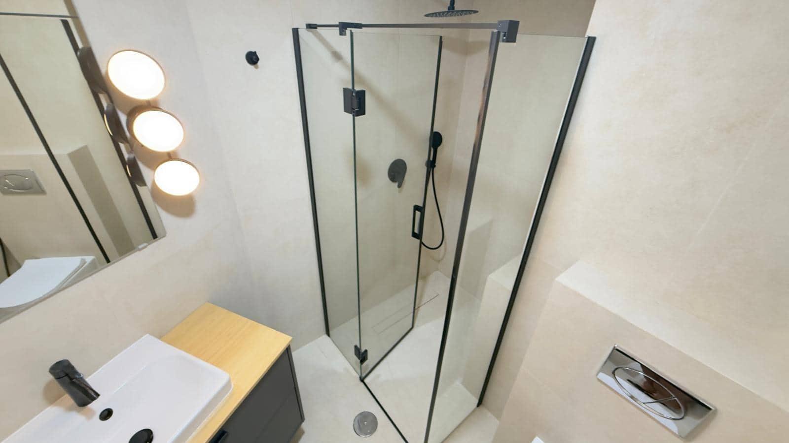 3 slaapkamer Appartement te huur in Alicante stad - € 1.500 (Ref: 10109799)