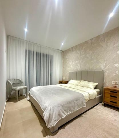3 quarto Moradia para arrendar em Alicante cidade - 2 500 € (Ref: 10109802)