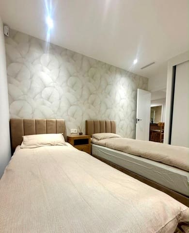 3 quarto Moradia para arrendar em Alicante cidade - 2 500 € (Ref: 10109802)