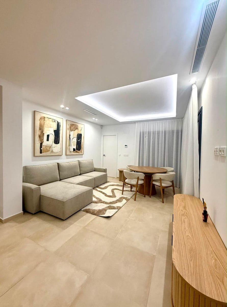 3 quarto Moradia para arrendar em Alicante cidade com piscina - 2 500 € (Ref: 10109802)
