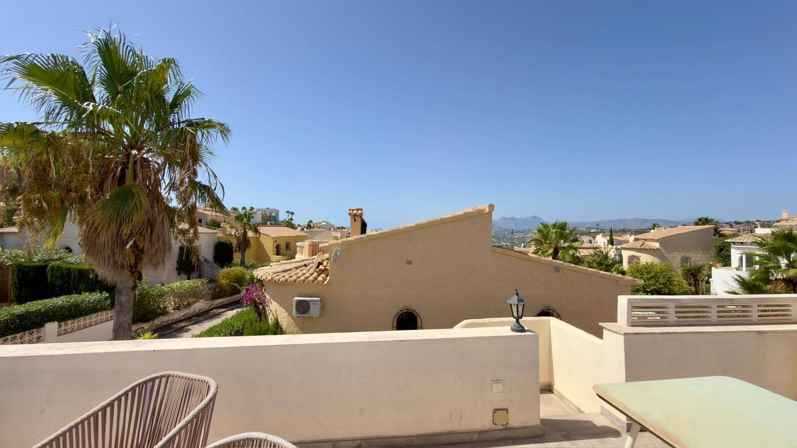 2 bedroom Villa for sale in Benitachell / Benitatxell with pool garage - € 300,000 (Ref: 10115758)