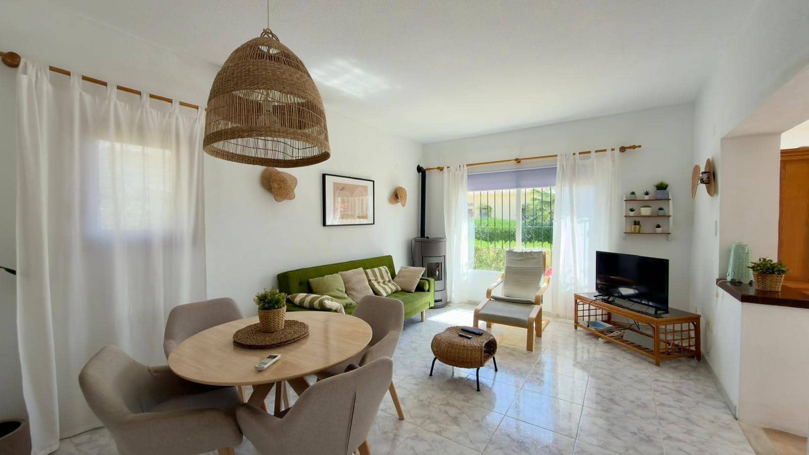 2 bedroom Villa for sale in Benitachell / Benitatxell with pool garage - € 300,000 (Ref: 10115758)