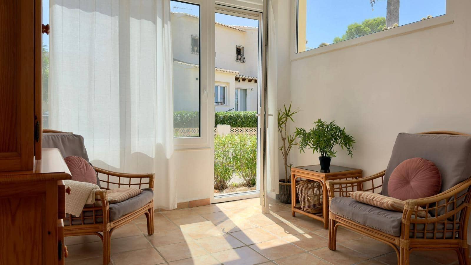2 bedroom Villa for sale in Benitachell / Benitatxell with pool garage - € 300,000 (Ref: 10115758)