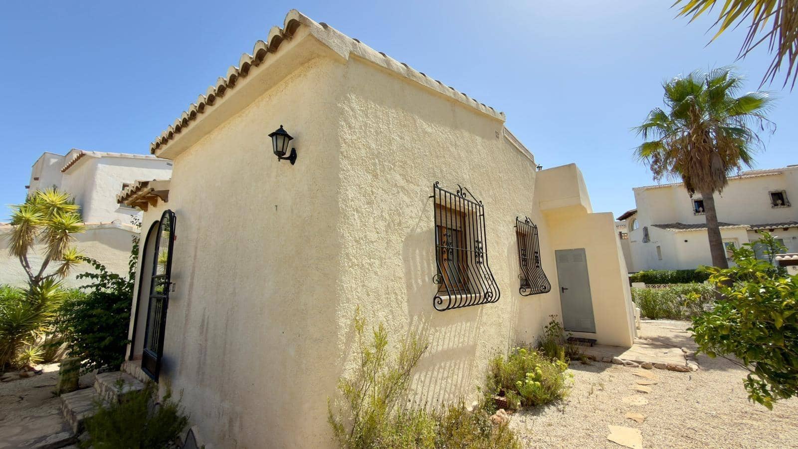 2 bedroom Villa for sale in Benitachell / Benitatxell with pool garage - € 300,000 (Ref: 10115758)