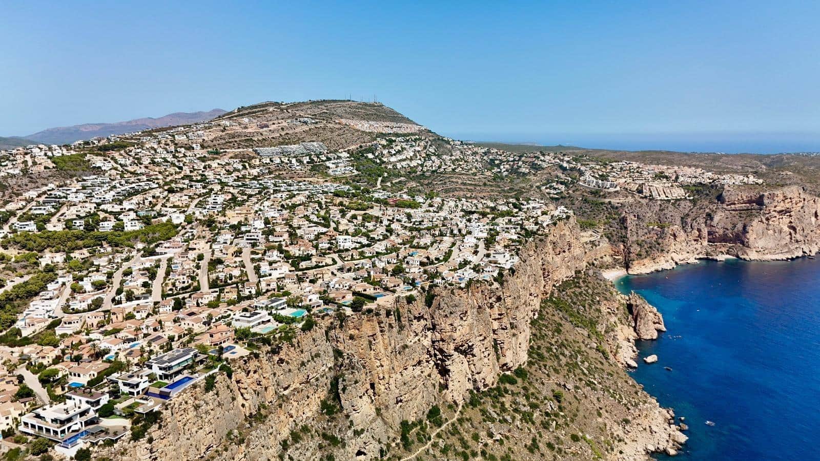 2 bedroom Villa for sale in Benitachell / Benitatxell with pool garage - € 300,000 (Ref: 10115758)