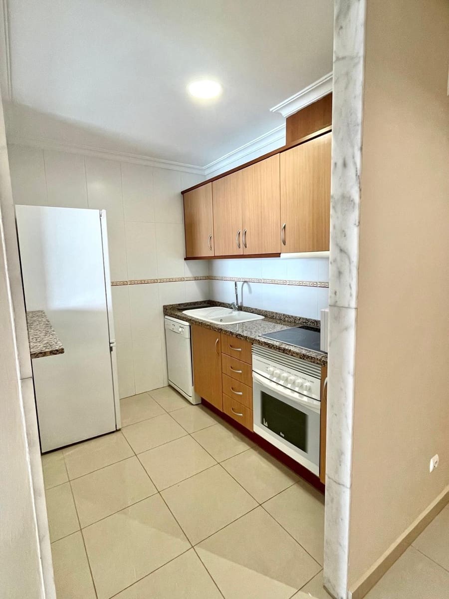 1 makuuhuone Huoneisto vuokrattavana paikassa La Villajoyosa / Vila Joiosa mukana uima-altaan - 1 200 € (Ref: 10129694)