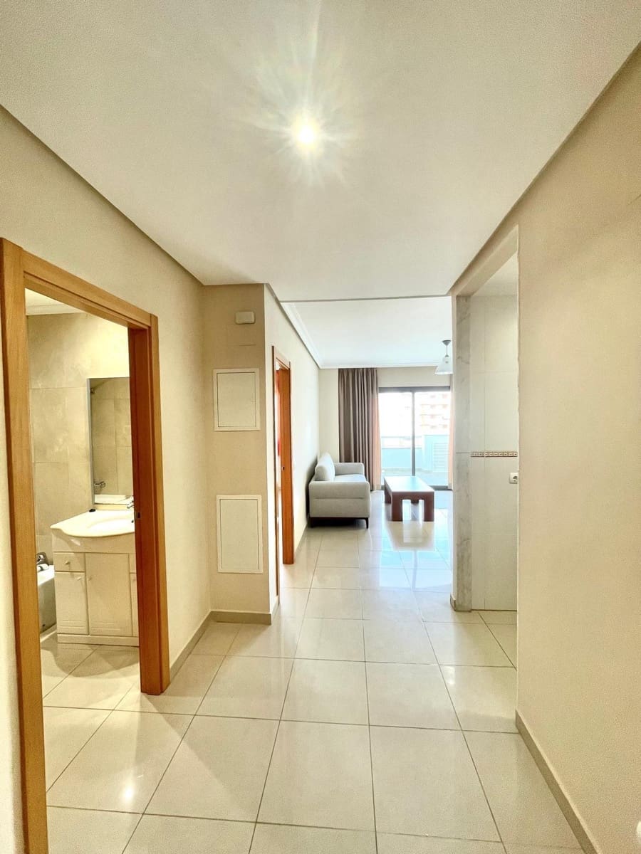 1 makuuhuone Huoneisto vuokrattavana paikassa La Villajoyosa / Vila Joiosa mukana uima-altaan - 1 200 € (Ref: 10129694)