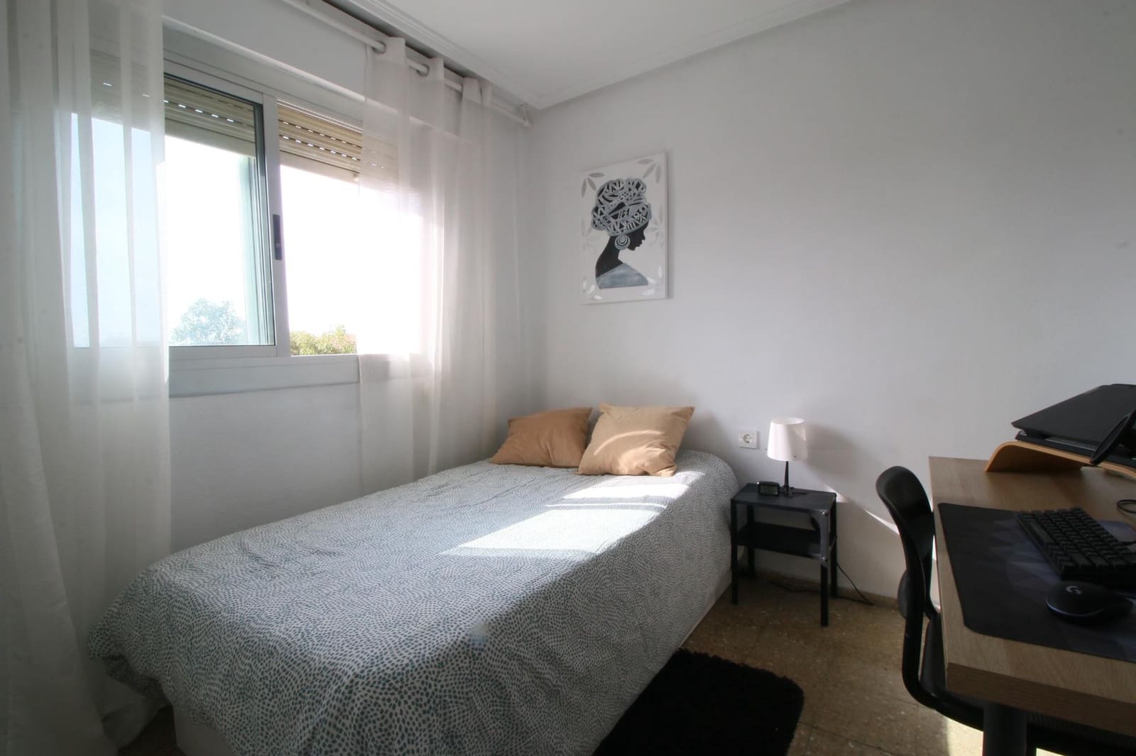 4 bedroom Flat for sale in Alicante / Alacant city - € 158,900 (Ref: 10131764)