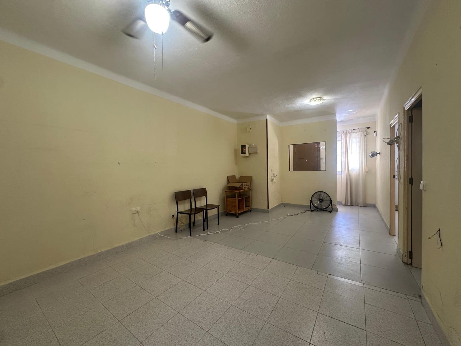 2 soverom Leilighet til salgs i Alicante by - € 90 000 (Ref: 10139837)
