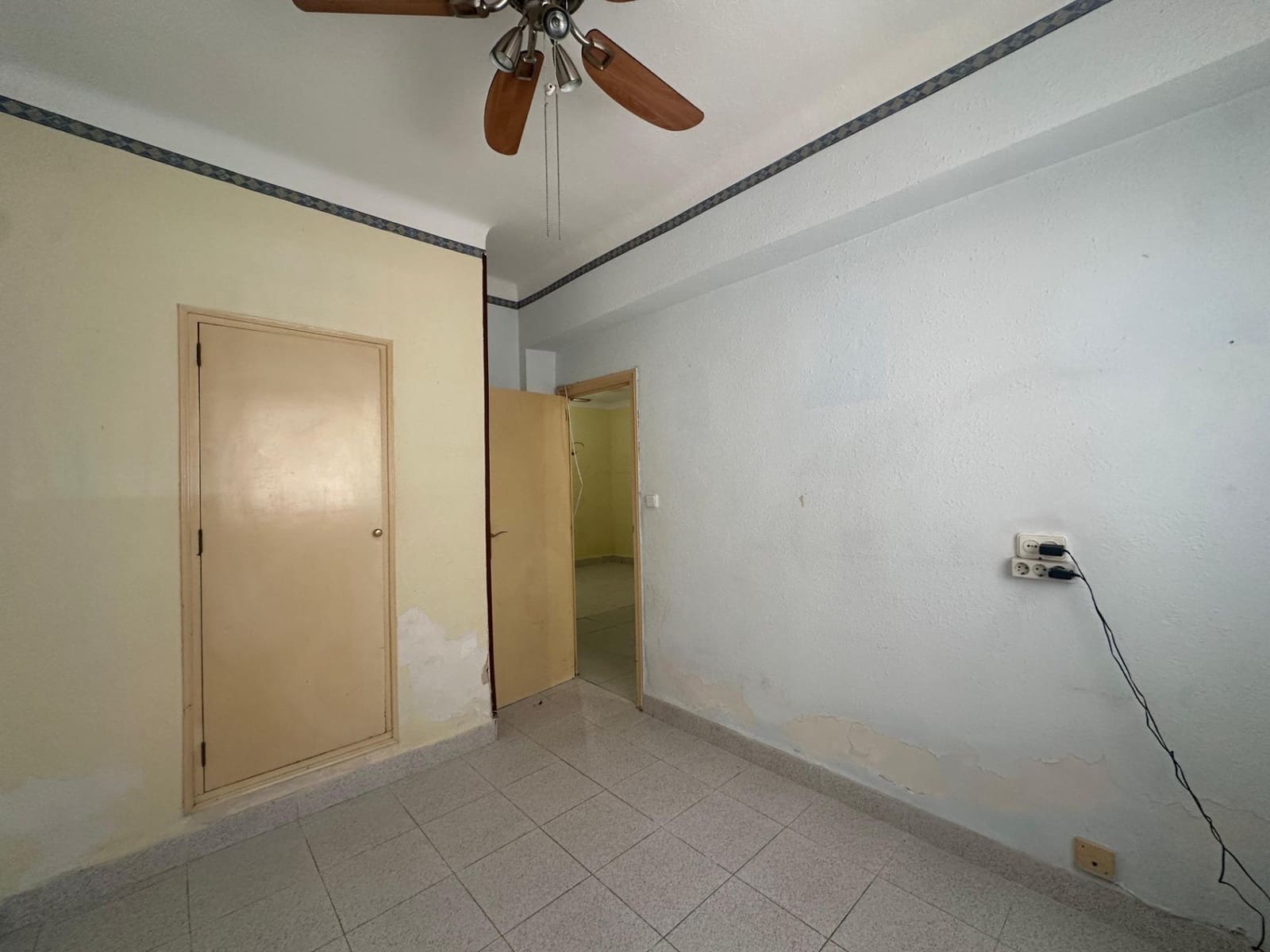 2 soverom Leilighet til salgs i Alicante by - € 90 000 (Ref: 10139837)