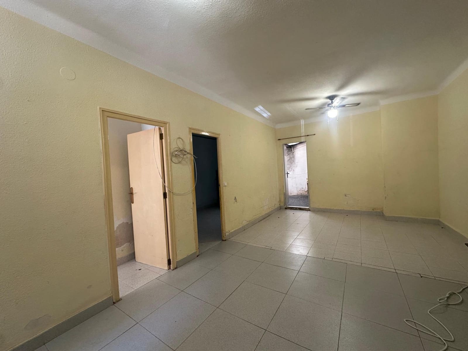 2 soverom Leilighet til salgs i Alicante by - € 90 000 (Ref: 10139837)