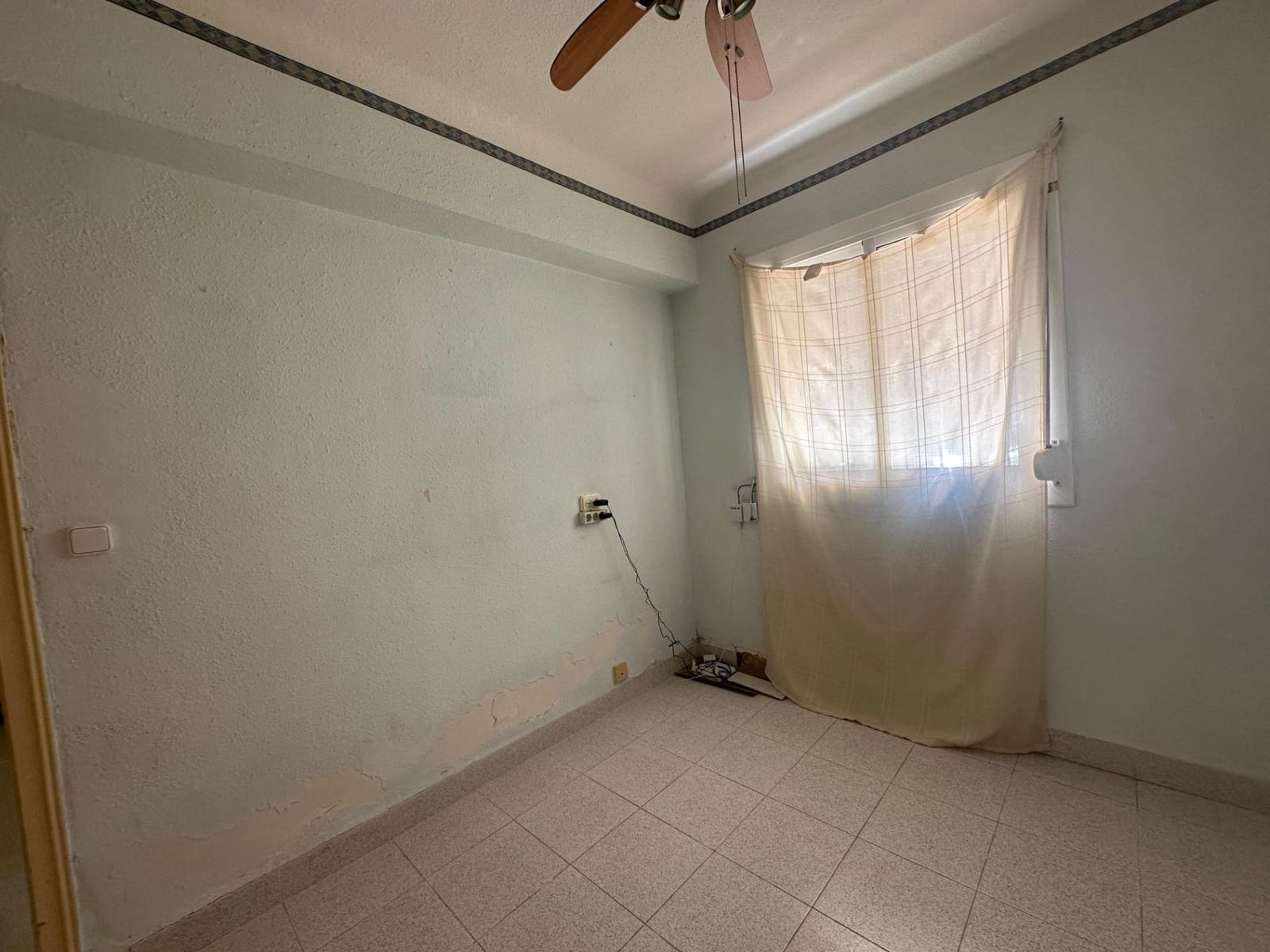 2 soverom Leilighet til salgs i Alicante by - € 90 000 (Ref: 10139837)