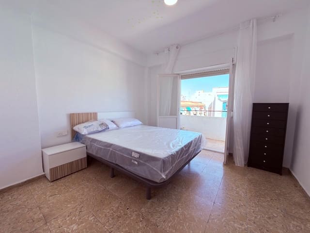 3 soveværelse Lejlighed til salg i Alicante by - € 139.000 (Ref: 10139839)