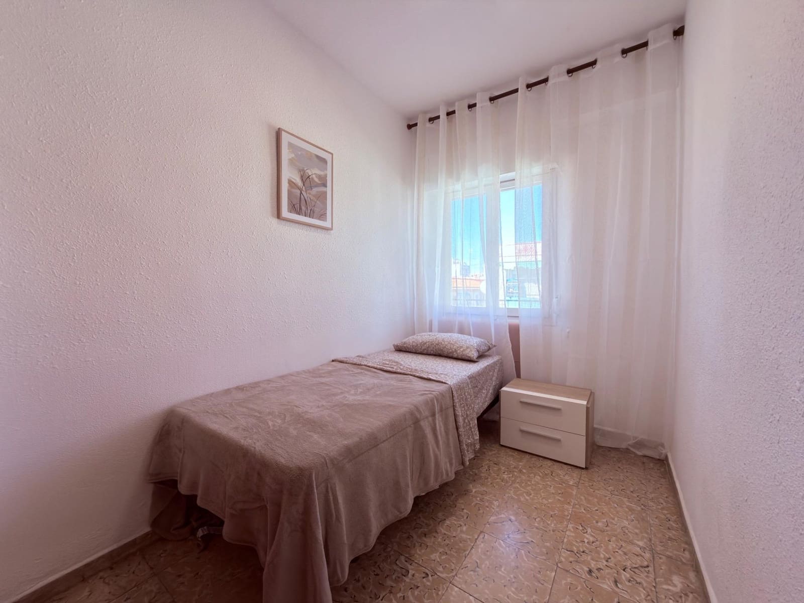 3 makuuhuone Asunto myytävänä paikassa Alicante kaupunki - 139 000 € (Ref: 10139839)
