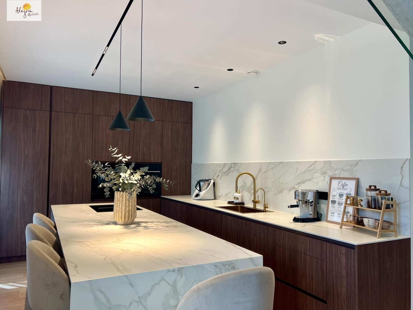 4 sypialnia Willa na sprzedaż w Algemesi z basenem - 975 000 € (Ref: 10142481)