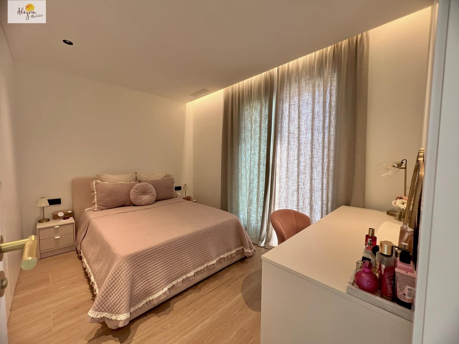 4 sypialnia Willa na sprzedaż w Algemesi z basenem - 975 000 € (Ref: 10142481)