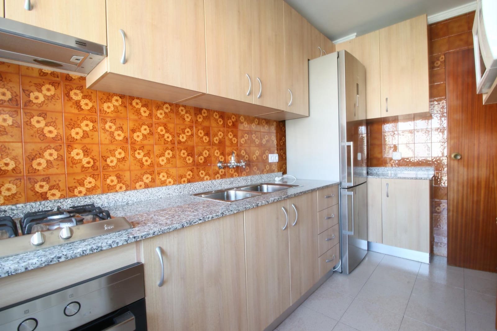 3 soverom Leilighet til salgs i Alicante by med garasje - € 120 000 (Ref: 10157768)