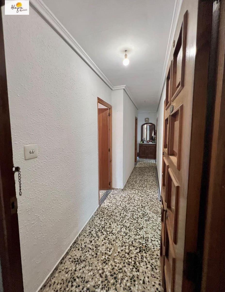 3 bedroom Flat for sale in Sagunto / Sagunt - € 128,000 (Ref: 10159830)