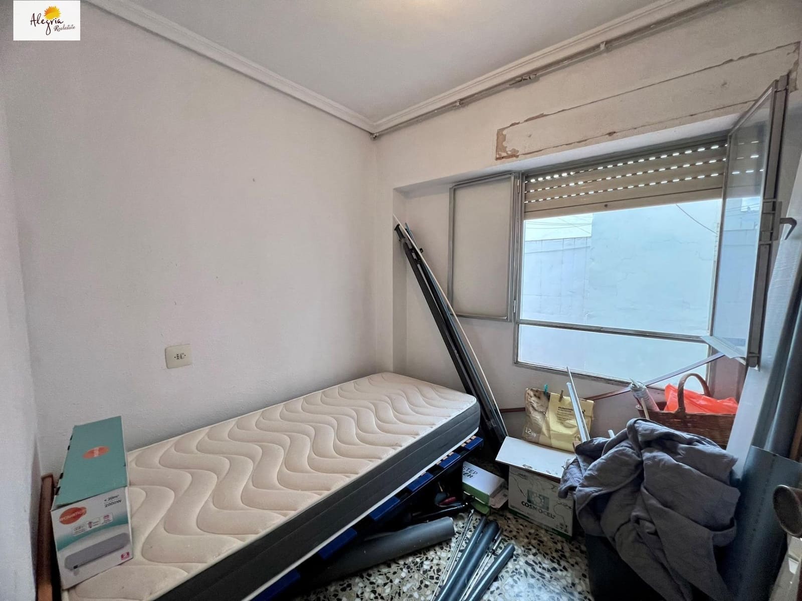 3 bedroom Flat for sale in Sagunto / Sagunt - € 128,000 (Ref: 10159830)