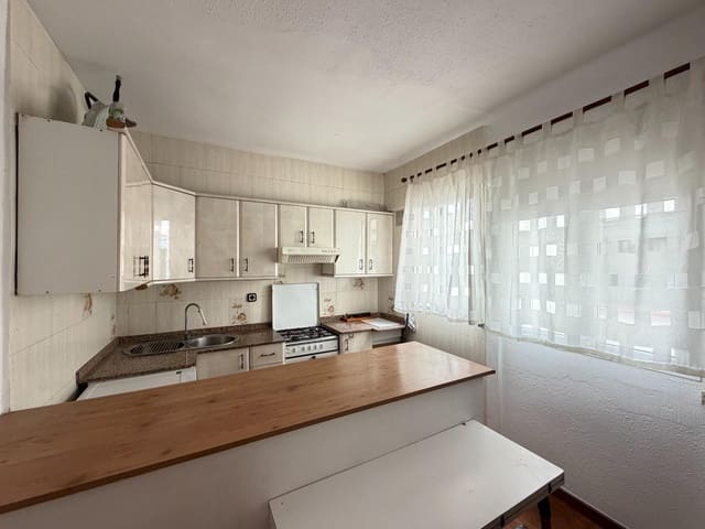 3 soverom Leilighet til salgs i Carolinas Altas, Alicante by - € 140 000 (Ref: 10161605)