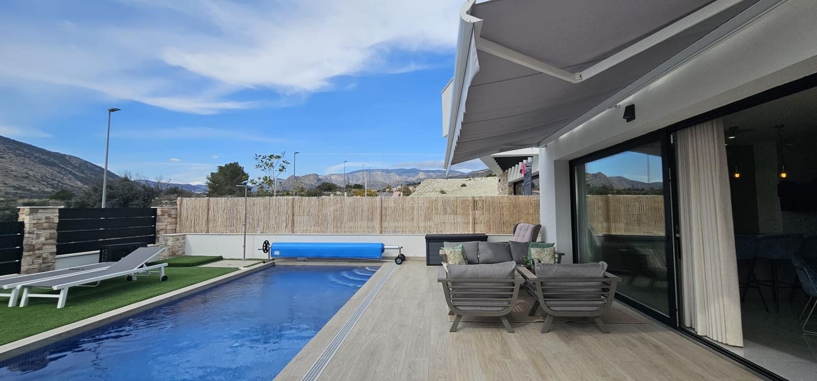 3 soverom Villa til leie i Finestrat - € 2 990 (Ref: 10168567)