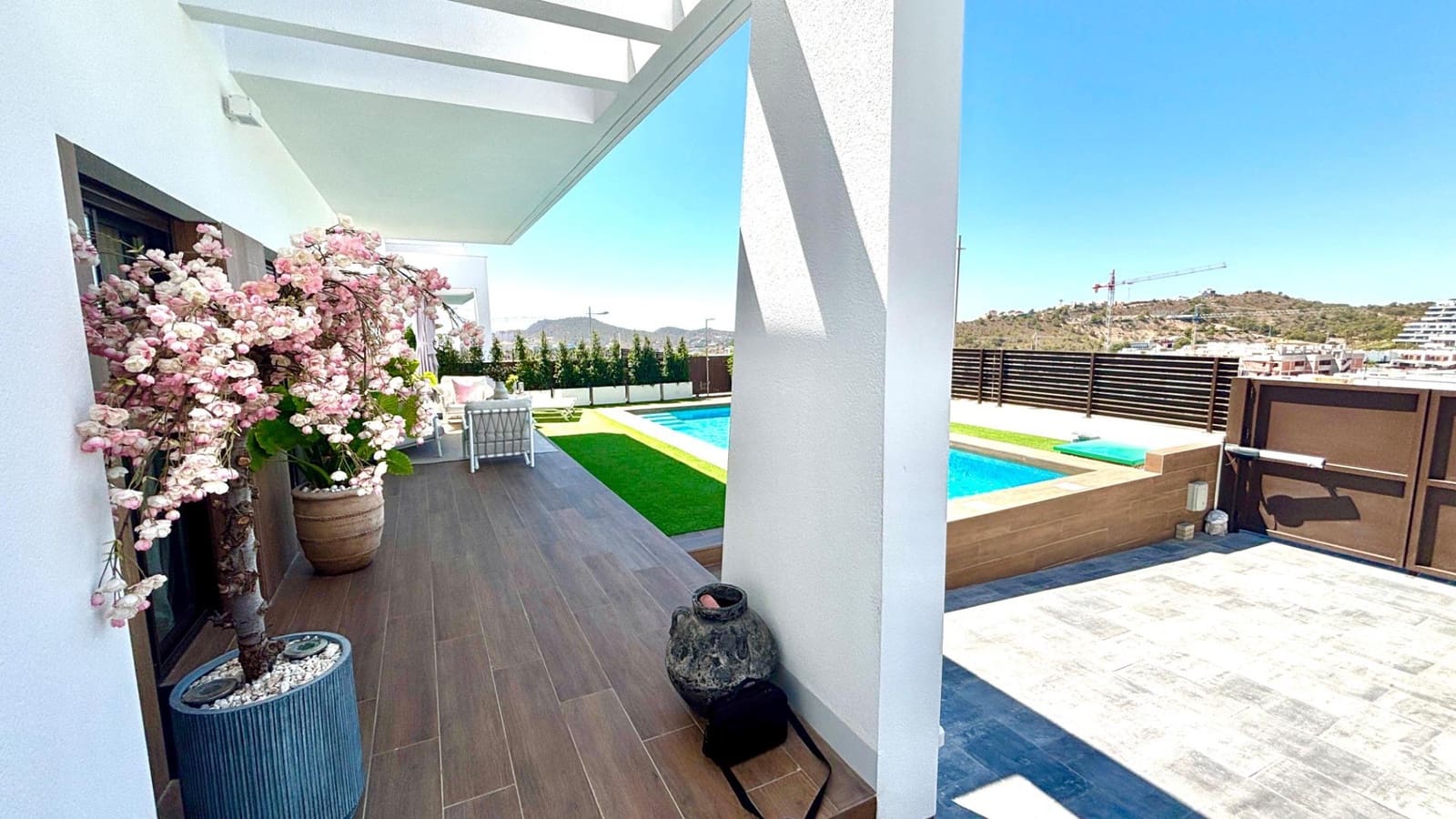 3 slaapkamer Villa te koop in Finestrat met zwembad garage - € 849.000 (Ref: 10168568)