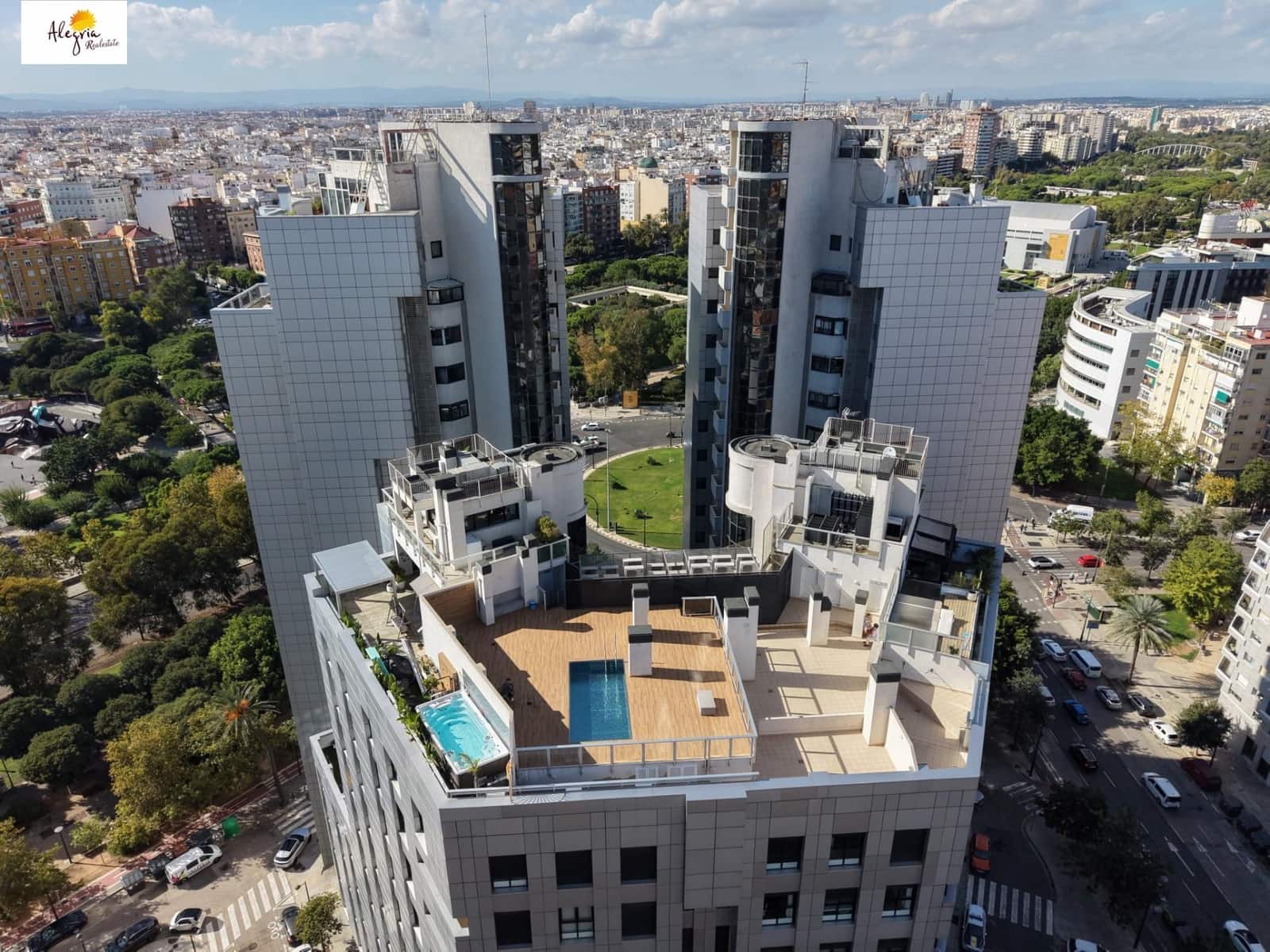 3 Zimmer Apartment zu verkaufen in Valencia Stadt mit Pool Garage - 729.000 € (Ref: 10177318)