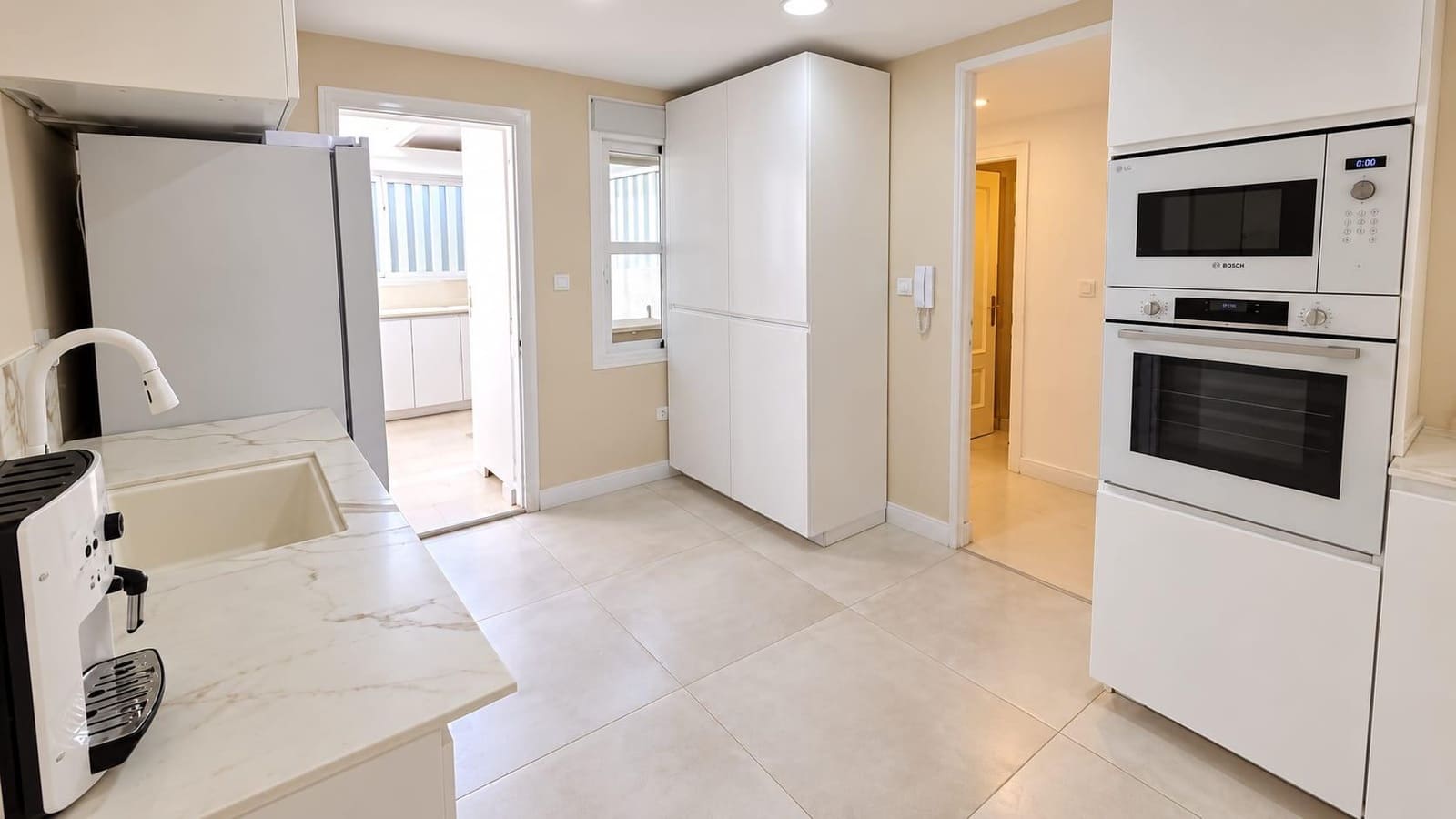 Adosado de 4 habitaciones en Alicante / Alacant ciudad en venta con piscina garaje - 650.000 € (Ref: 10180740)