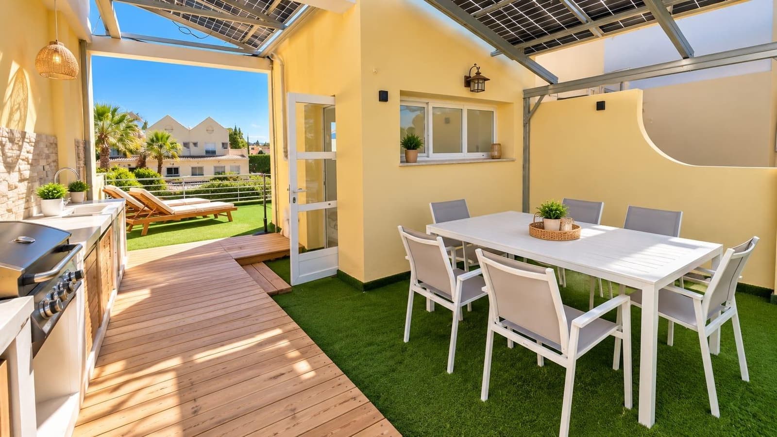 Adosado de 4 habitaciones en Alicante / Alacant ciudad en venta con piscina garaje - 650.000 € (Ref: 10180740)
