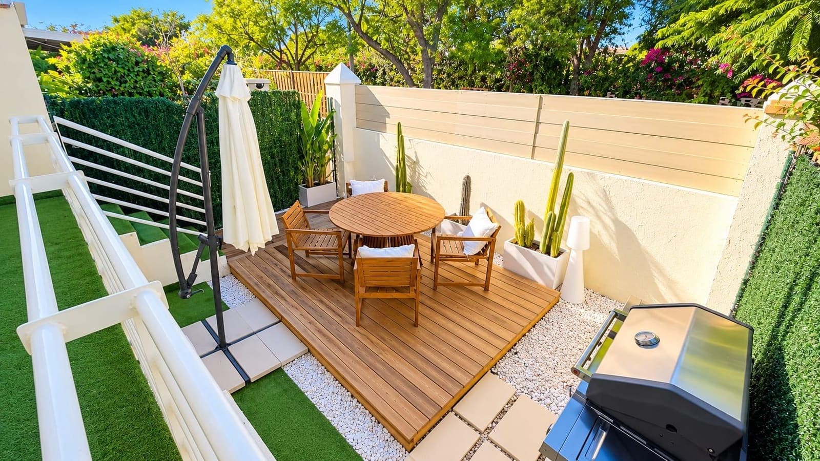 Adosado de 4 habitaciones en Alicante / Alacant ciudad en venta con piscina garaje - 650.000 € (Ref: 10180740)