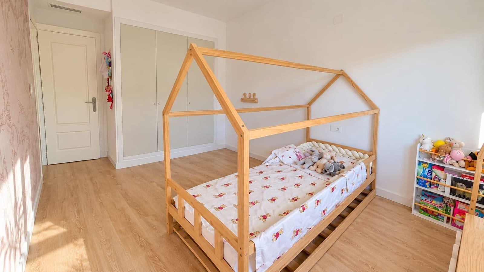 Adosado de 4 habitaciones en Alicante / Alacant ciudad en venta con piscina garaje - 650.000 € (Ref: 10180740)