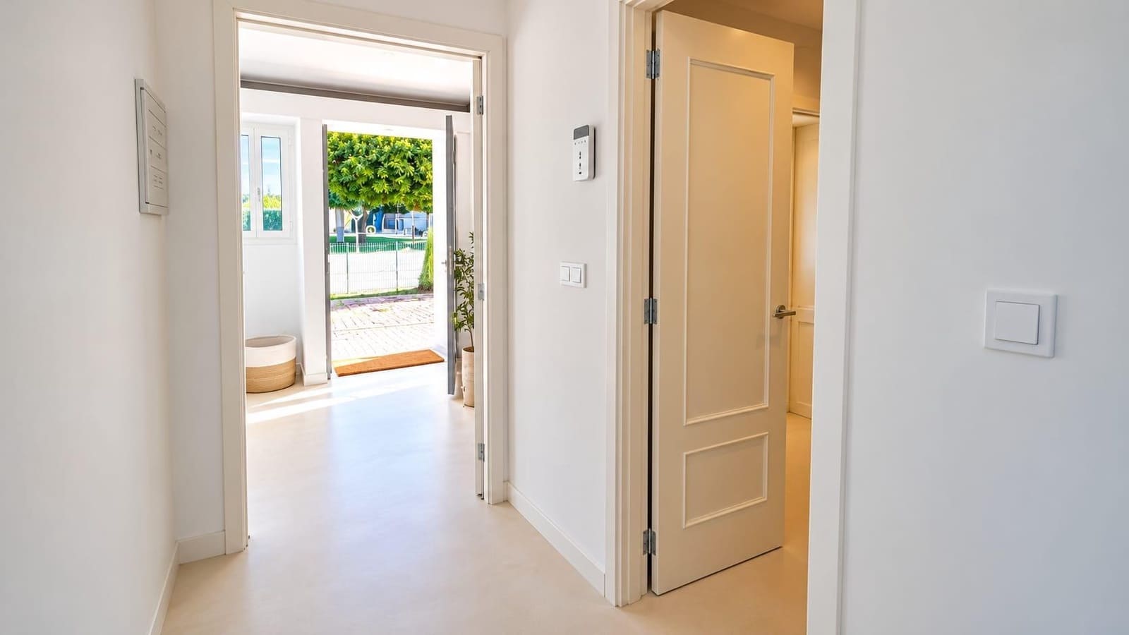 Adosado de 4 habitaciones en Alicante / Alacant ciudad en venta con piscina garaje - 650.000 € (Ref: 10180740)