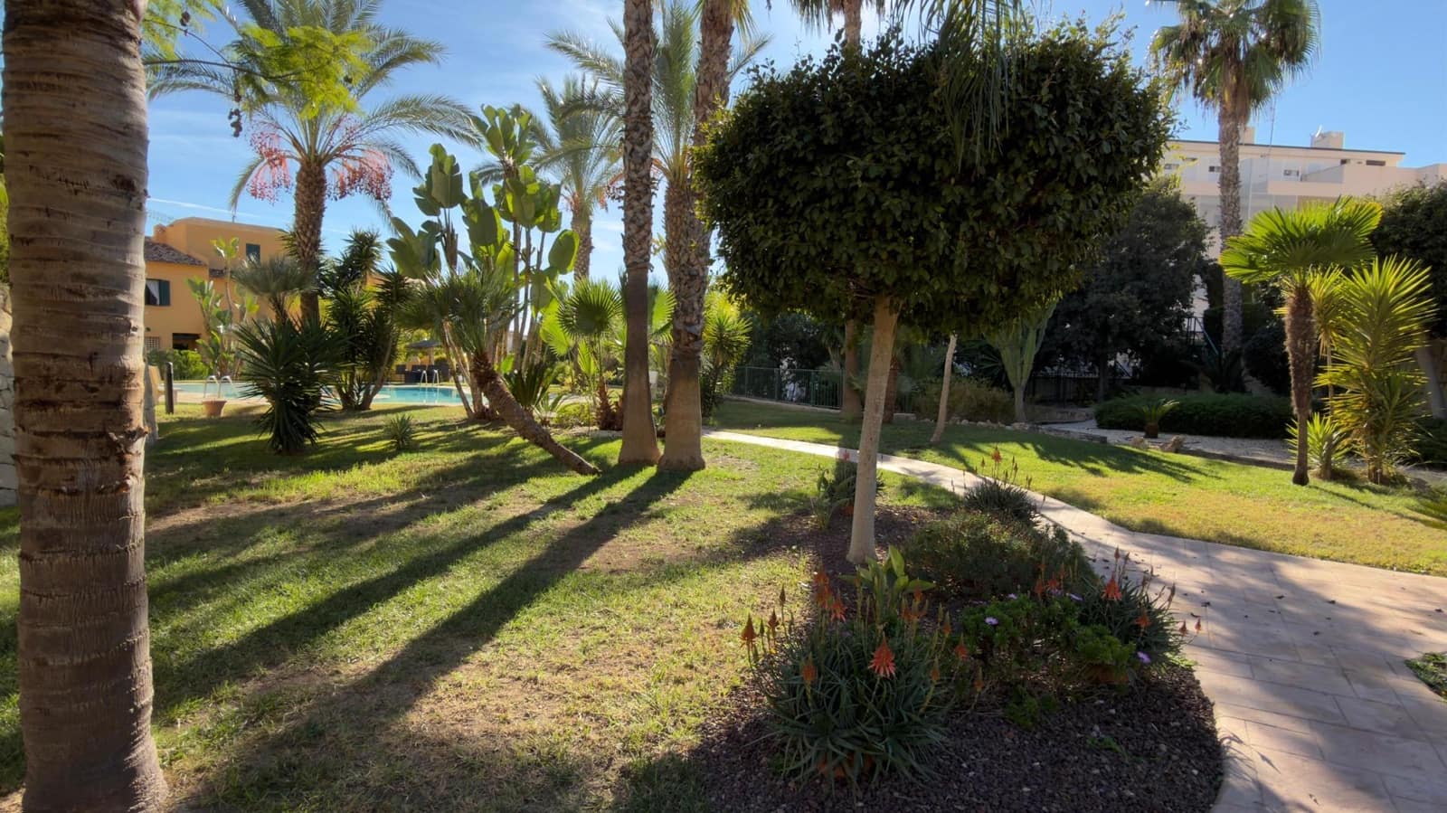 2 soveværelse Bungalow til leje i Finestrat med swimmingpool - € 1.700 (Ref: 10183035)