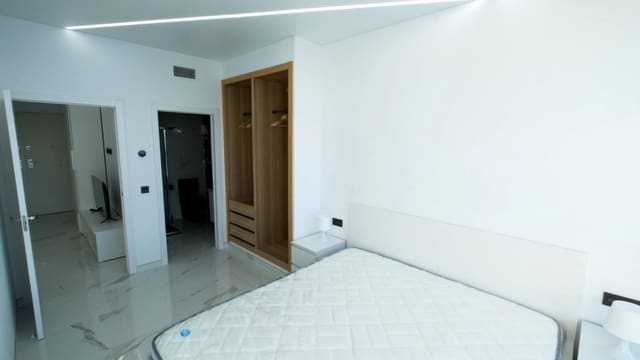2 quarto Apartamento para arrendar em Rincón de Loix, Benidorm com piscina garagem - 1 400 € (Ref: 6573625)