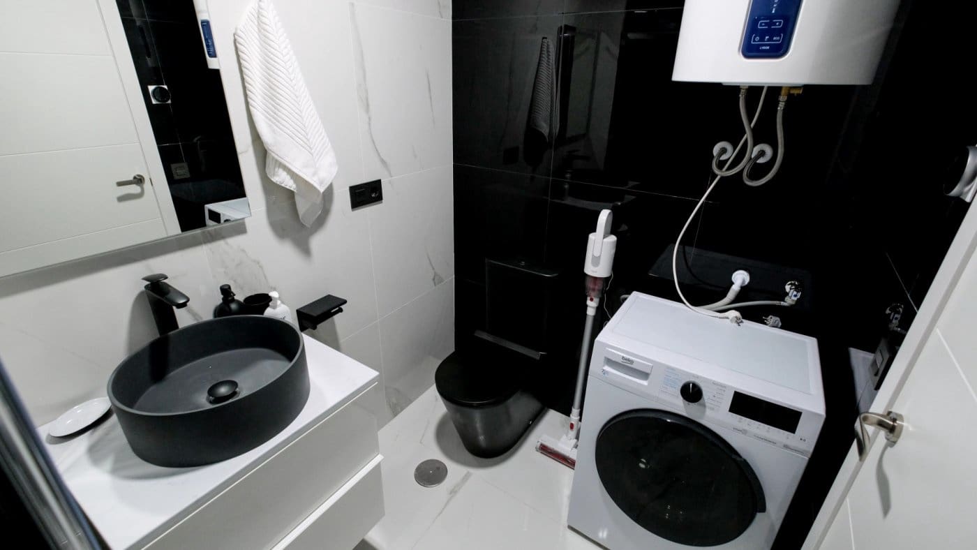 2 quarto Apartamento para arrendar em Benidorm com piscina garagem - 1 400 € (Ref: 6573625)