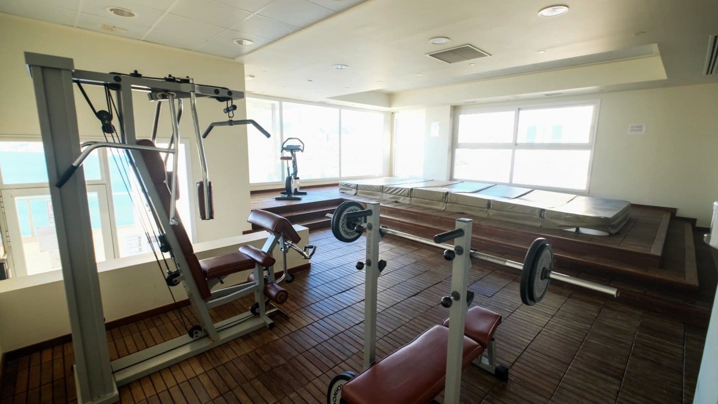 2 quarto Apartamento para arrendar em Benidorm com piscina garagem - 1 400 € (Ref: 6573625)