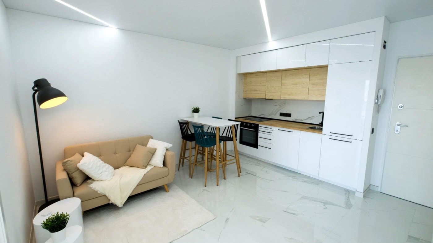 2 quarto Apartamento para arrendar em Benidorm com piscina garagem - 1 400 € (Ref: 6573625)