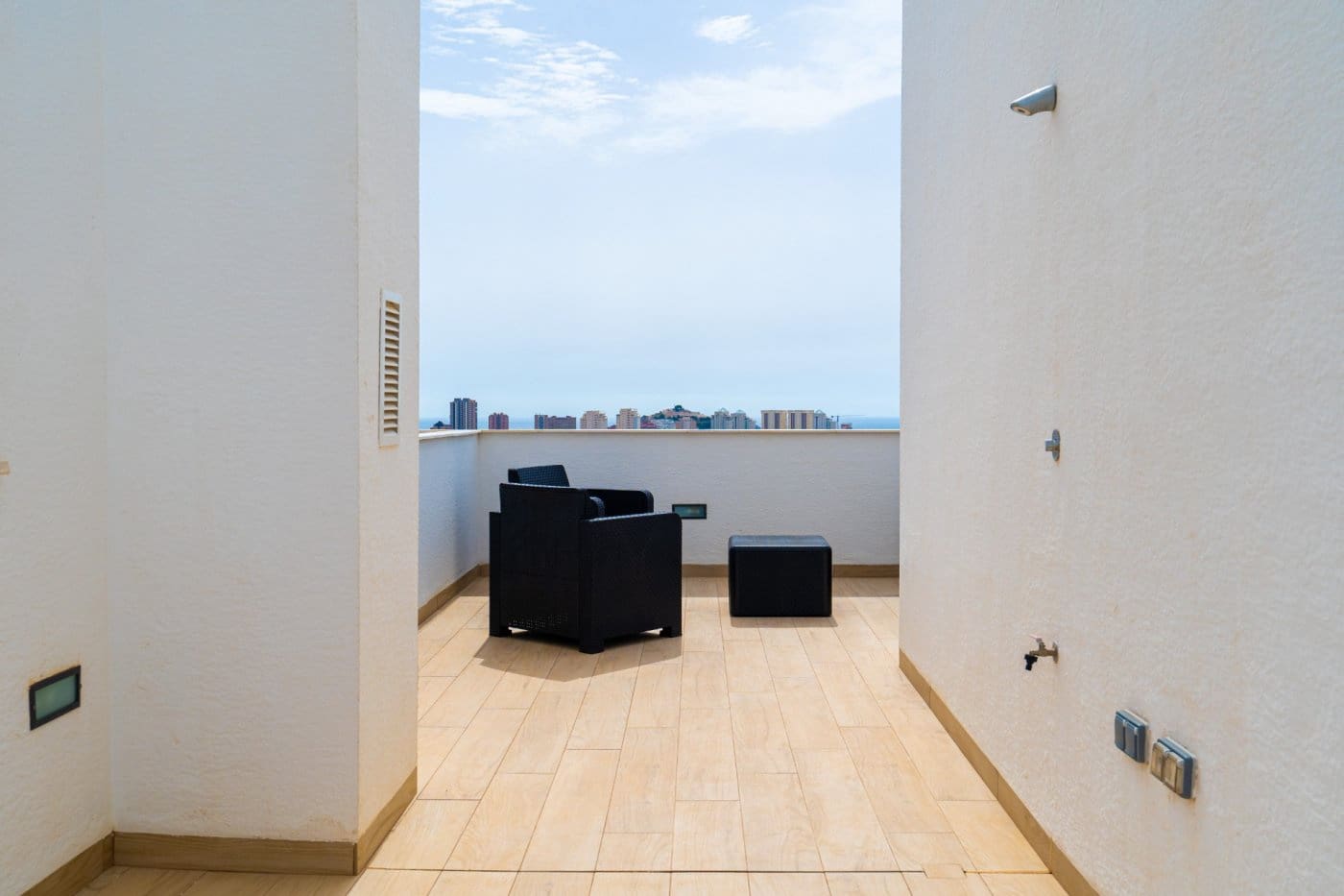 2 sovrum Lägenhet att hyra i Finestrat med pool garage - 1 200 € (Ref: 7048743)