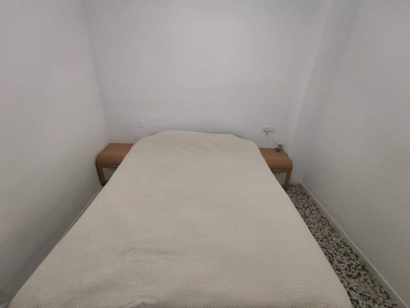 2 soverom Leilighet til leie i Alicante by - € 1 200 (Ref: 7160393)