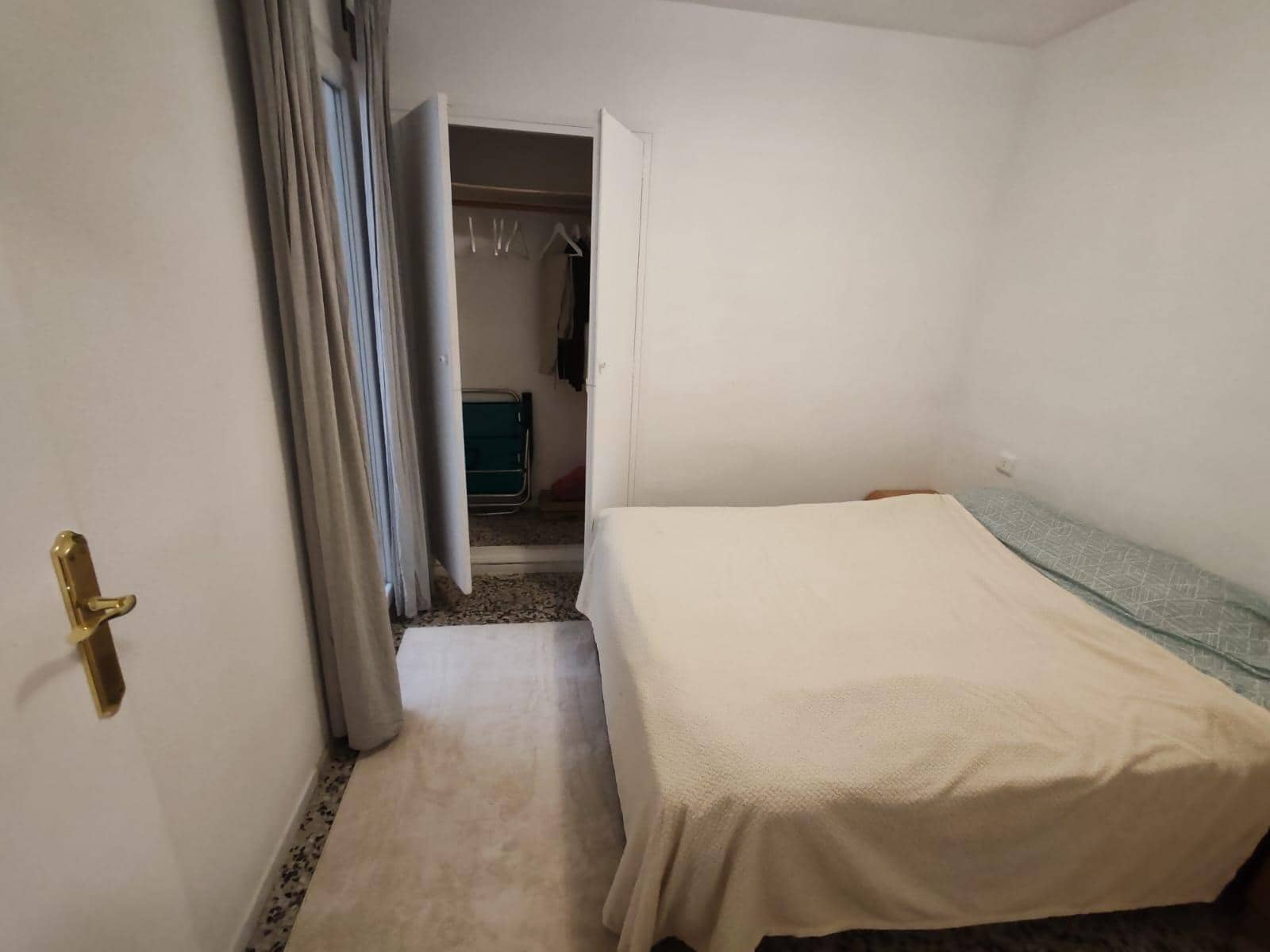 2 soverom Leilighet til leie i Alicante by - € 1 200 (Ref: 7160393)