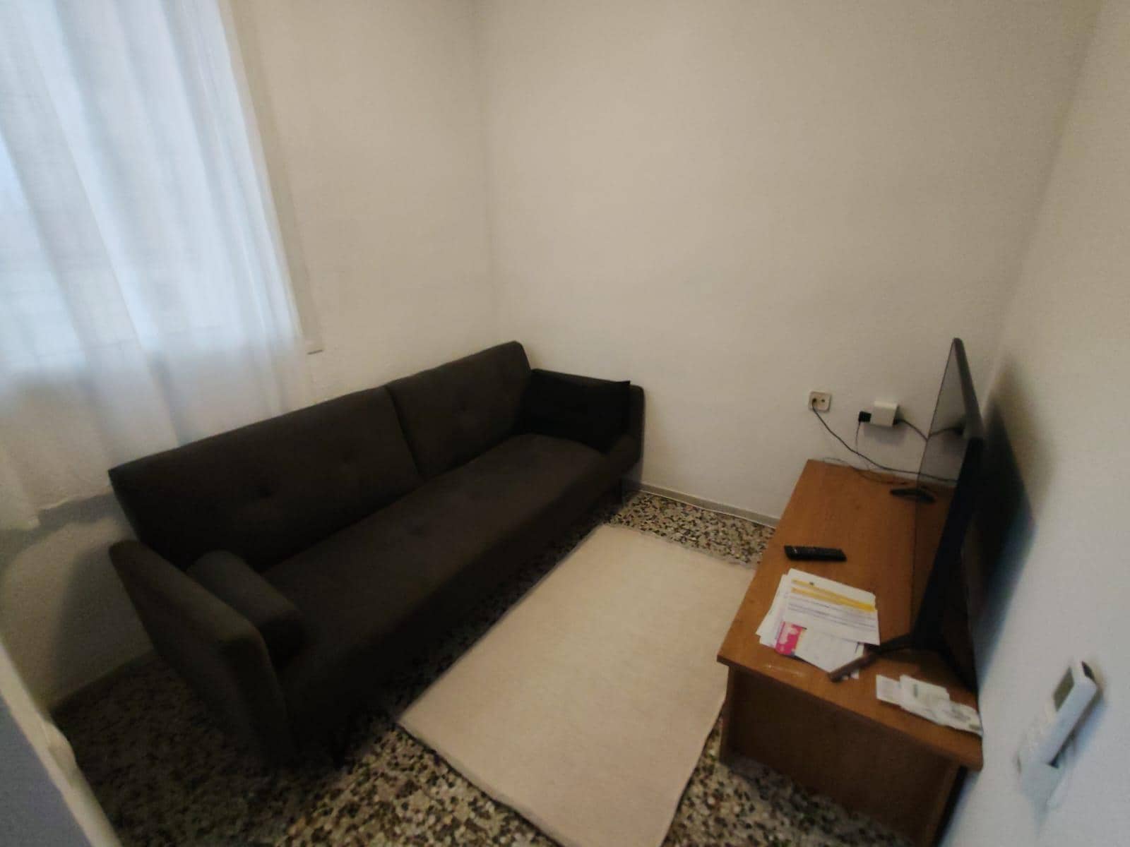 2 soverom Leilighet til leie i Alicante by - € 1 200 (Ref: 7160393)