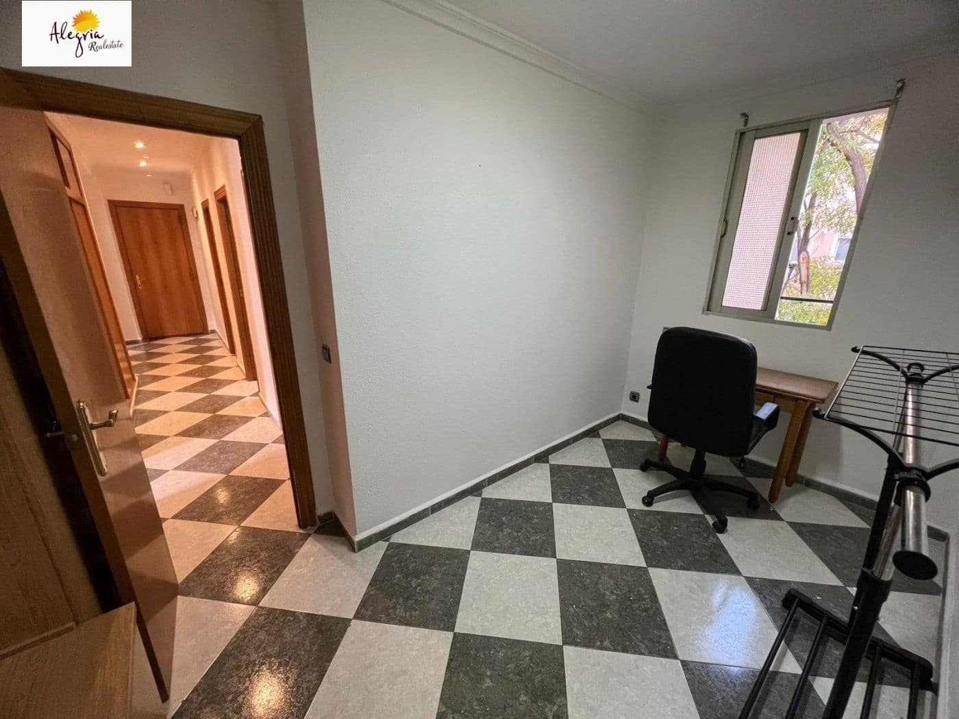 3 Zimmer Wohnung zu vermieten in Valencia Stadt - 1.150 € (Ref: 7231999)