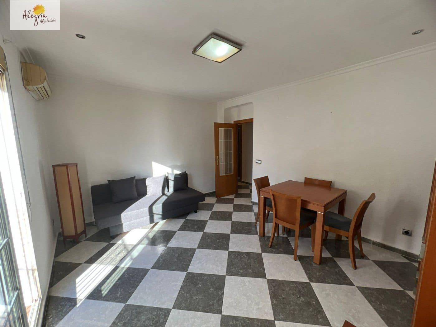 3 Zimmer Wohnung zu vermieten in Valencia Stadt - 1.150 € (Ref: 7231999)
