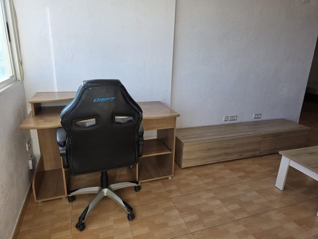 3 soverom Leilighet til leie i Los Ángeles, Alicante by - € 900 (Ref: 7313617)