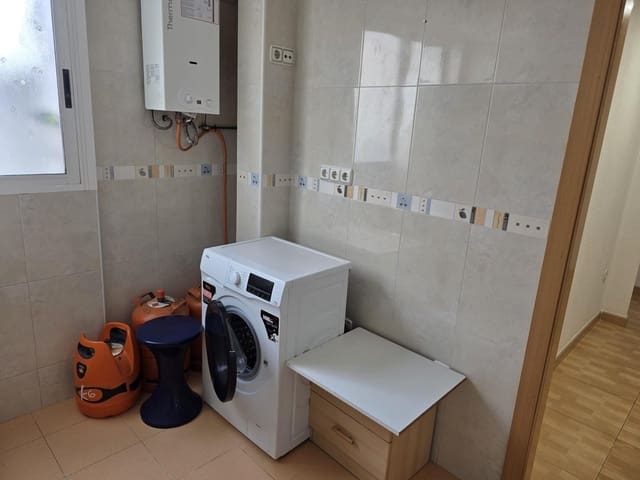 3 soverom Leilighet til leie i Los Ángeles, Alicante by - € 900 (Ref: 7313617)