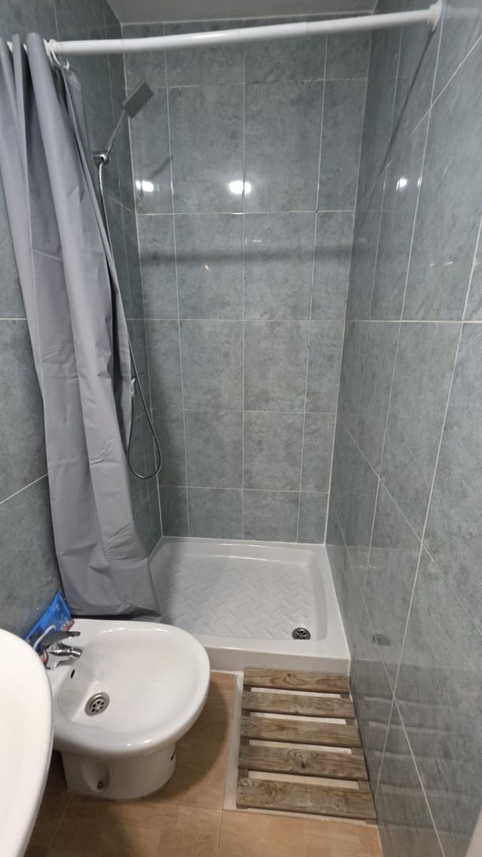 2 soveværelse Lejlighed til leje i Alicante by - € 1.000 (Ref: 7347114)
