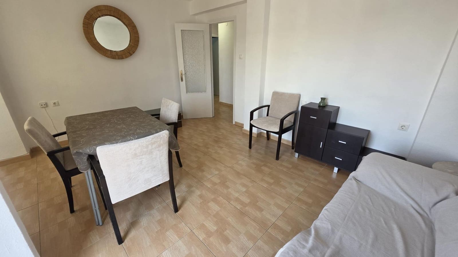 2 soveværelse Lejlighed til leje i Alicante by - € 1.000 (Ref: 7347114)