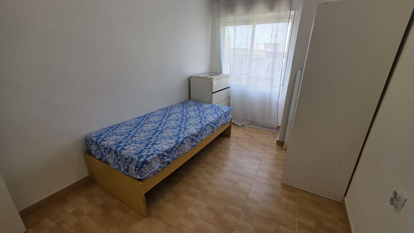 2 soveværelse Lejlighed til leje i Alicante by - € 1.000 (Ref: 7347114)