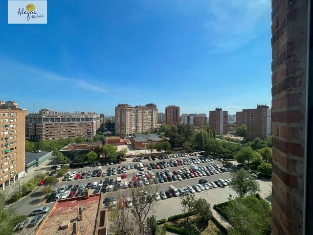 2 quarto Apartamento para arrendar em Mont-Olivet, Valência cidade - 1 300 € (Ref: 7432870)